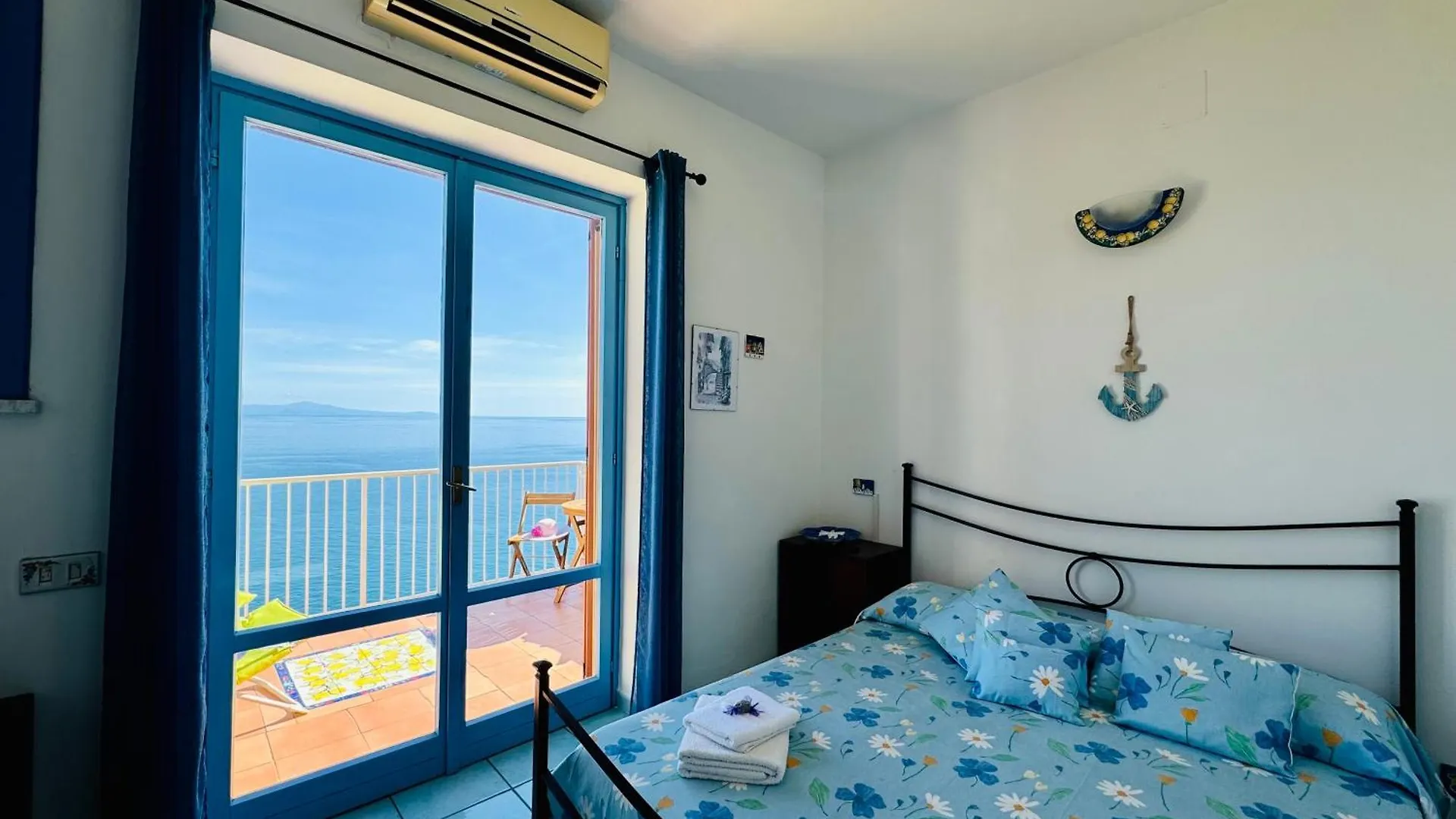Yourhome - Casa Noemi Amalfi 0*,  Itálie